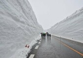 Прогулка по снежной долине Японии